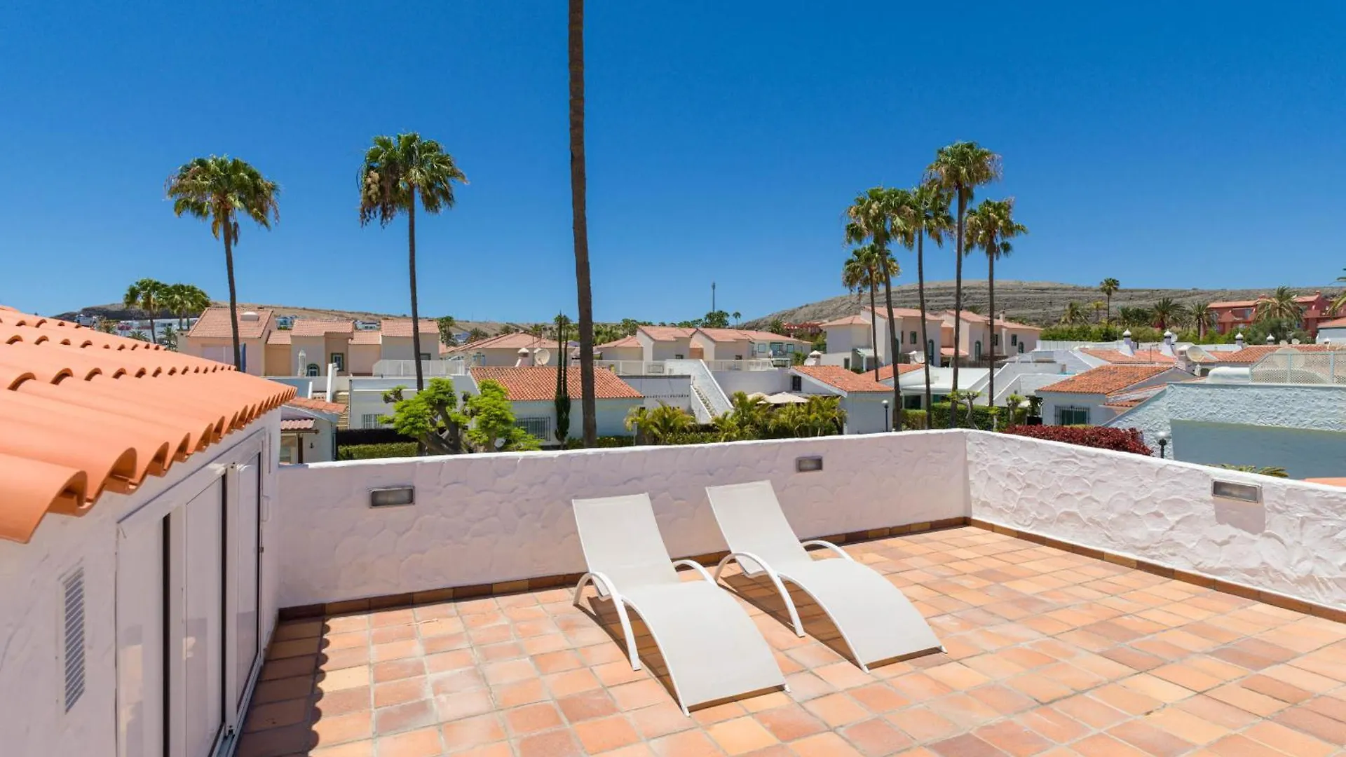 Holiday home Farovela Suites Pasito Blanco Spain