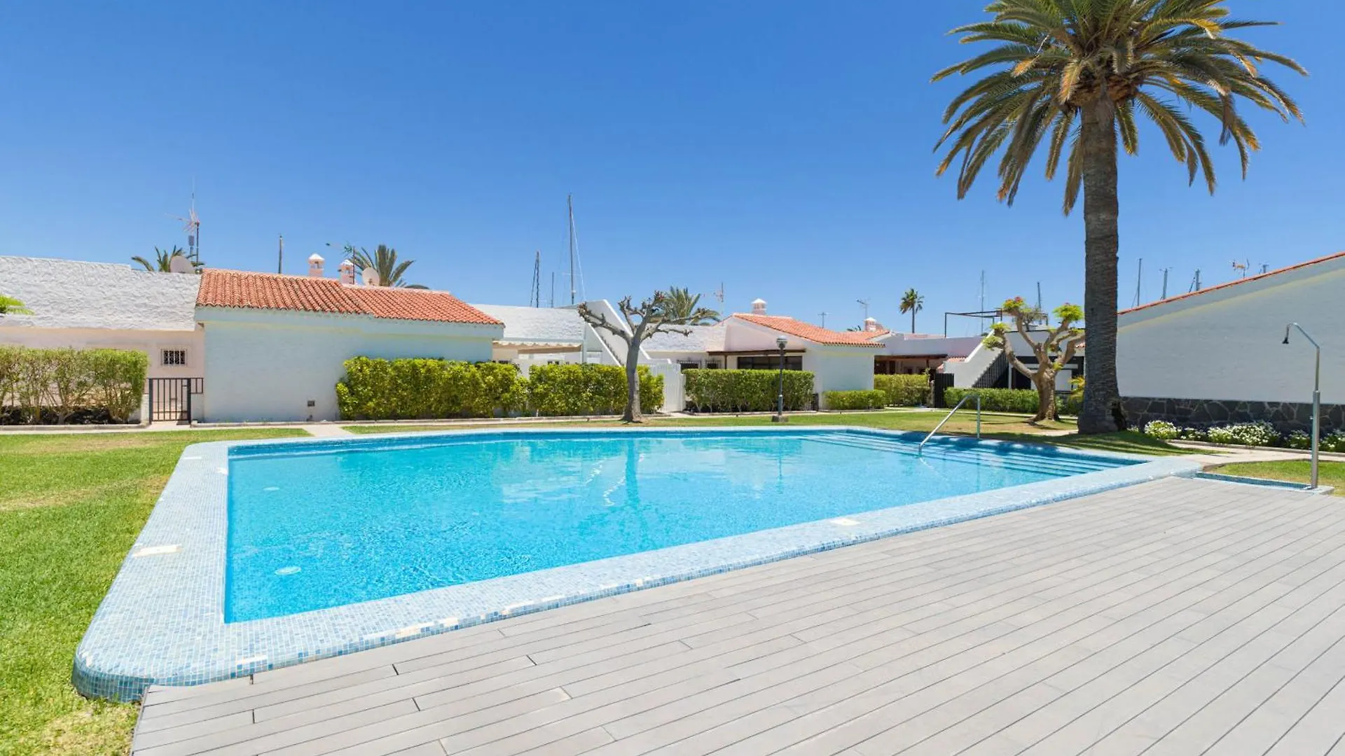 Farovela Suites Pasito Blanco Spain