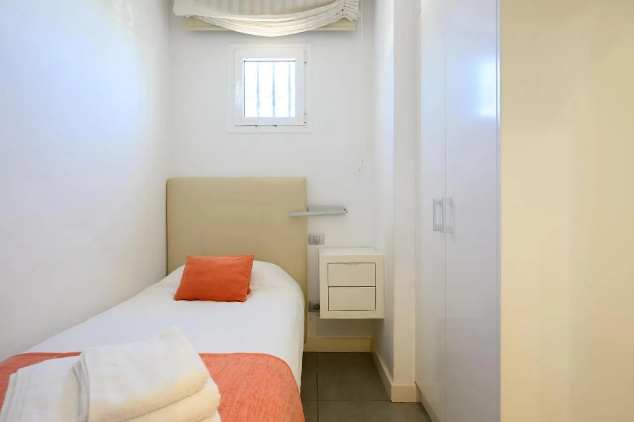 Farovela Suites Pasito Blanco 0*,