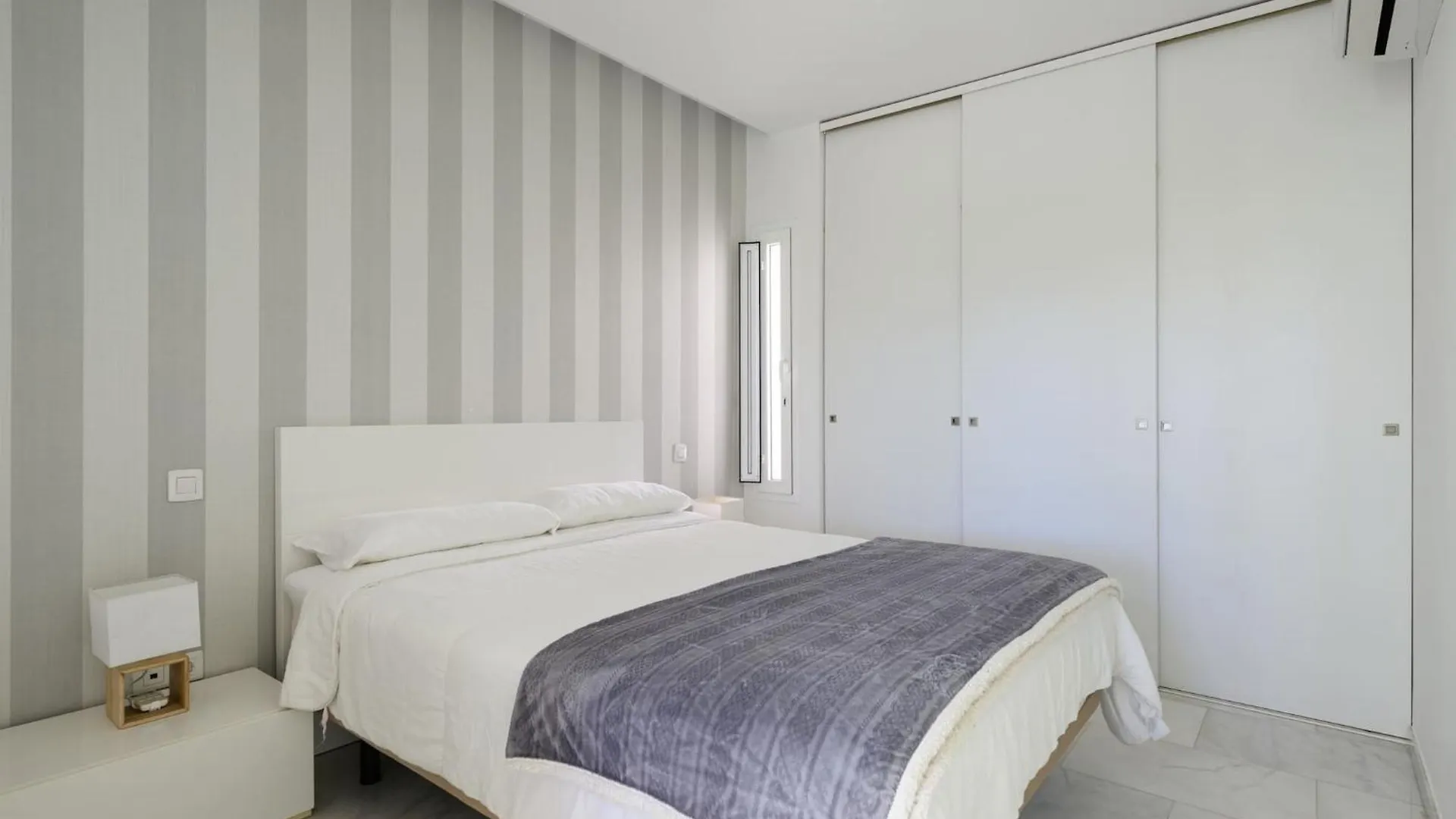 Farovela Suites Pasito Blanco