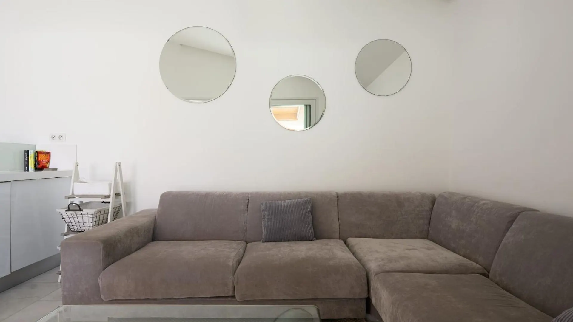 Farovela Suites Pasito Blanco 0*,