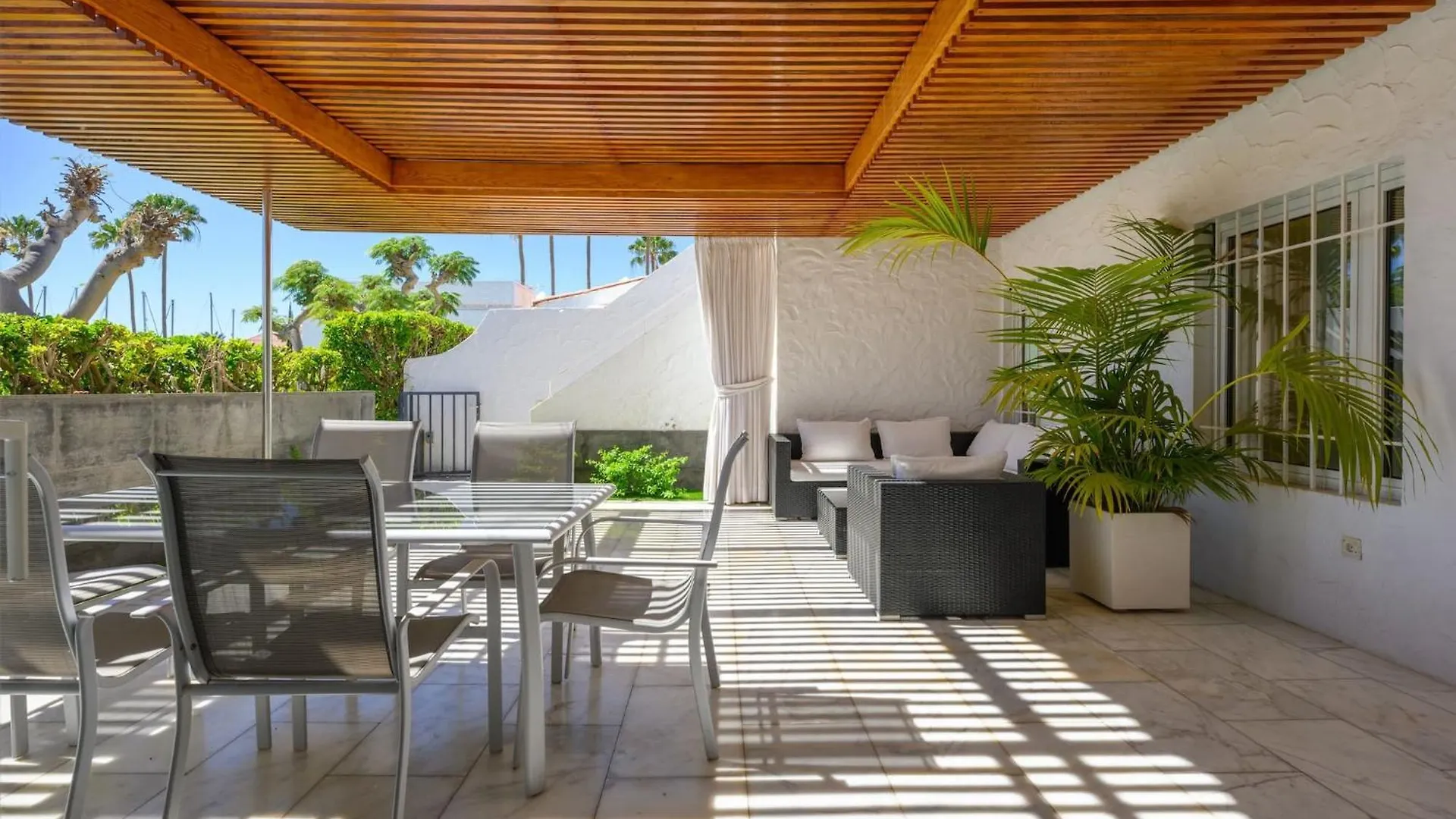 Farovela Suites Pasito Blanco Prázdninový dům