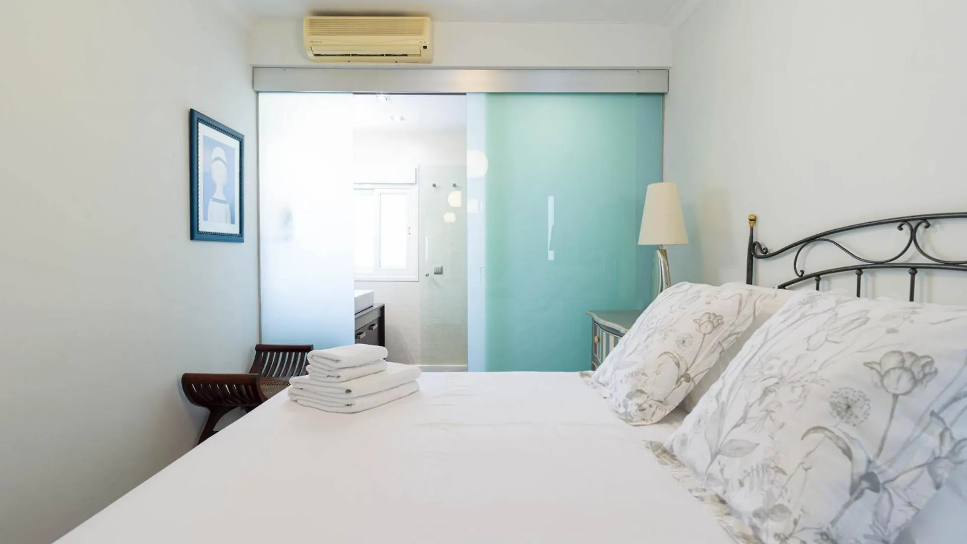 Farovela Suites Pasito Blanco