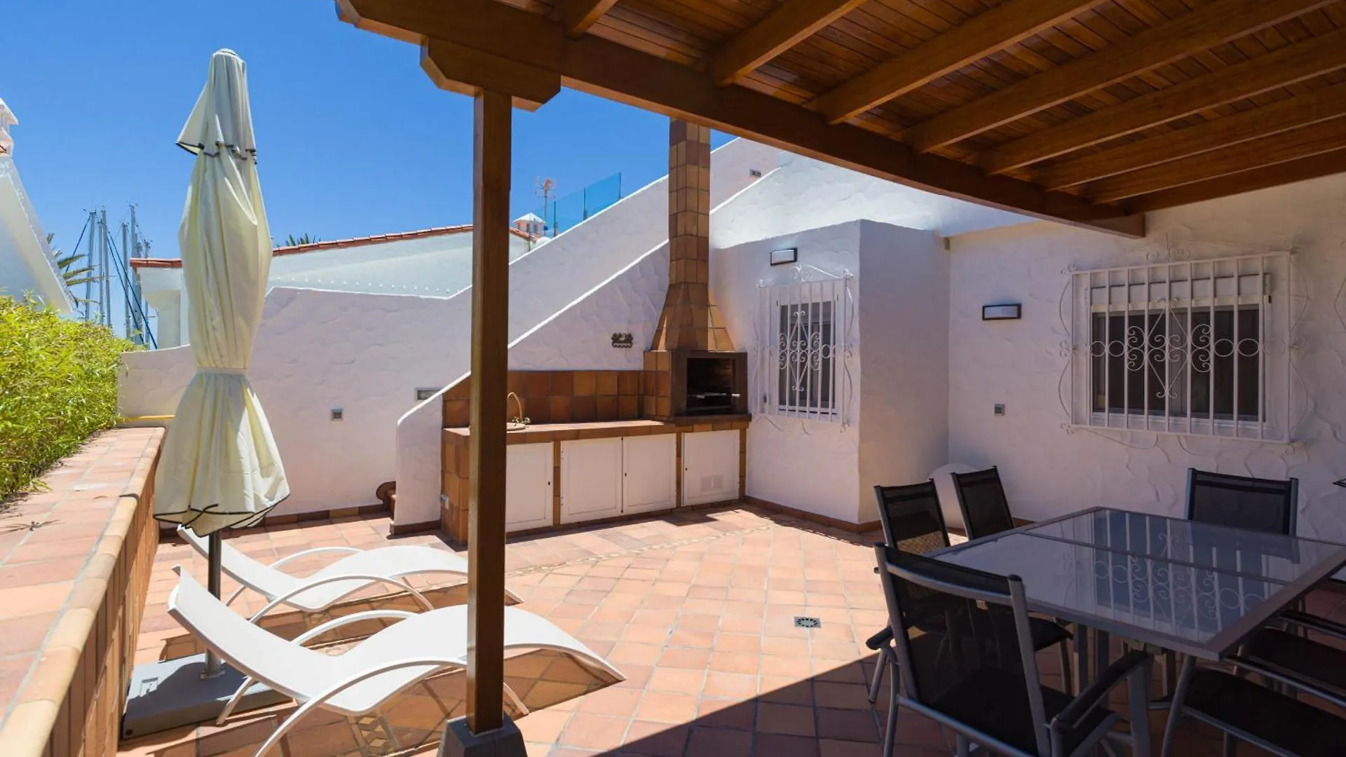 Farovela Suites Pasito Blanco 0*,