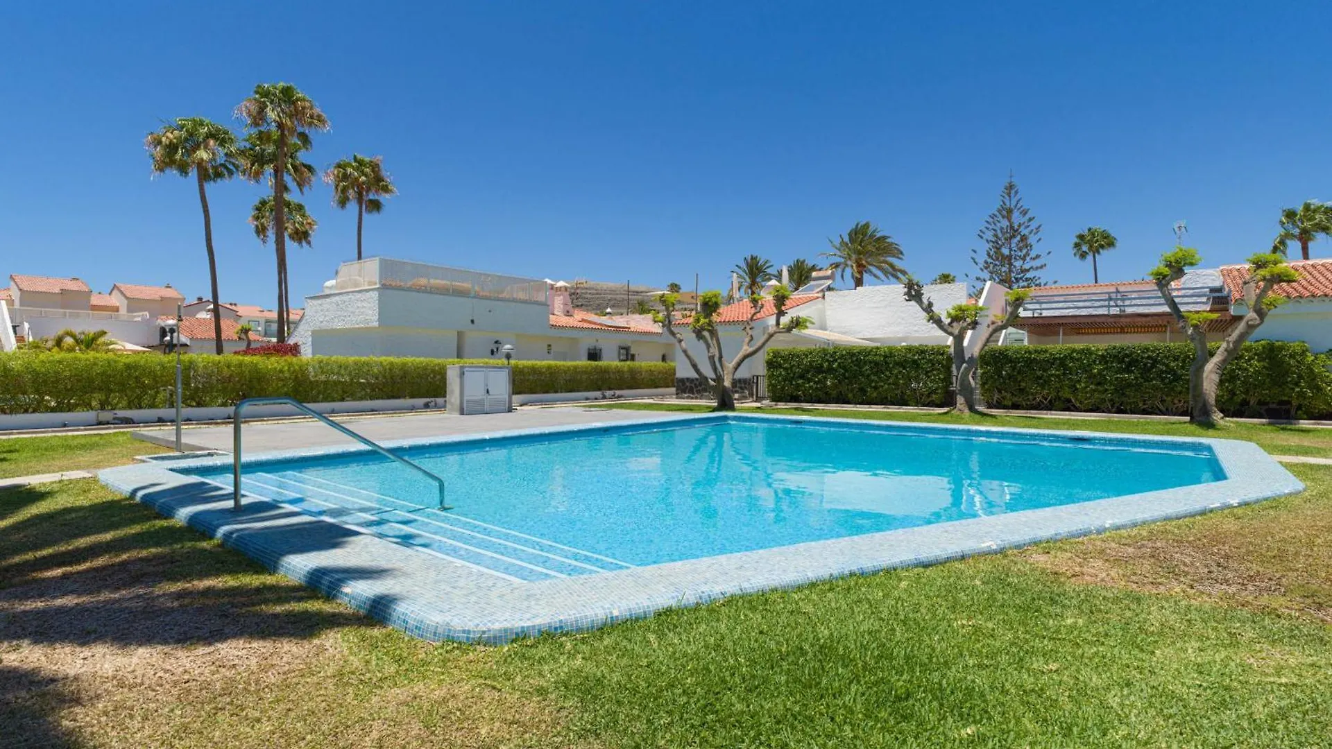 Farovela Suites Pasito Blanco Spain