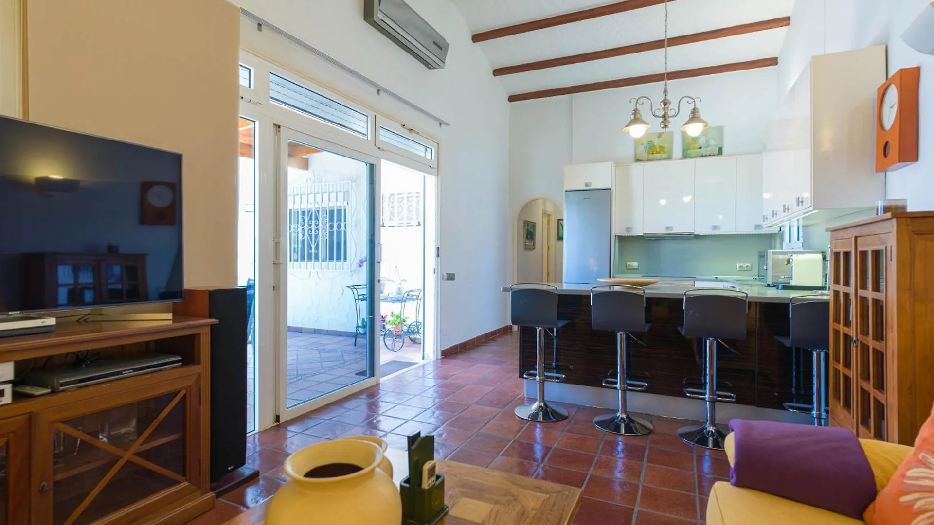 Holiday home Farovela Suites Pasito Blanco Spain