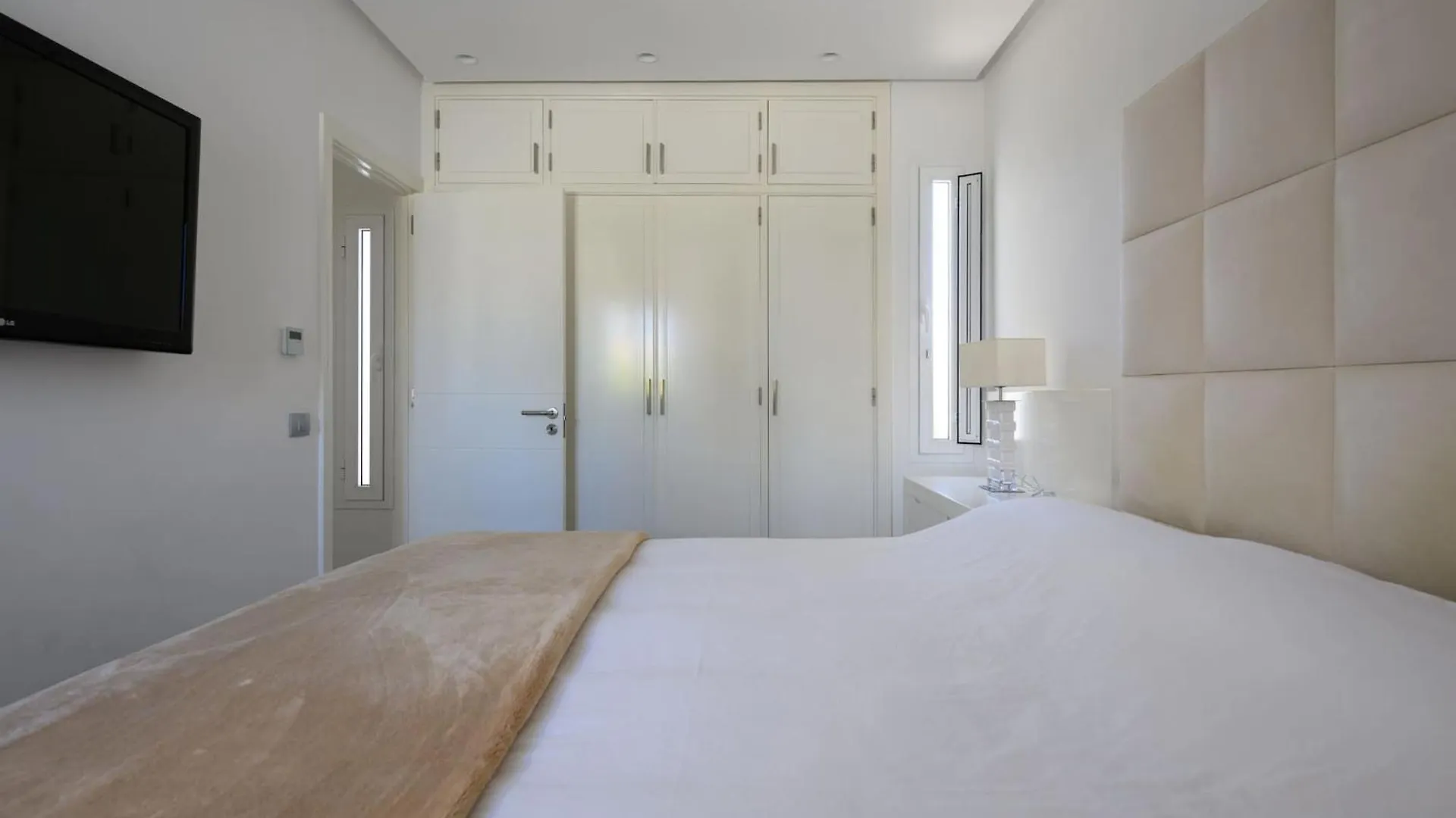 Farovela Suites Pasito Blanco