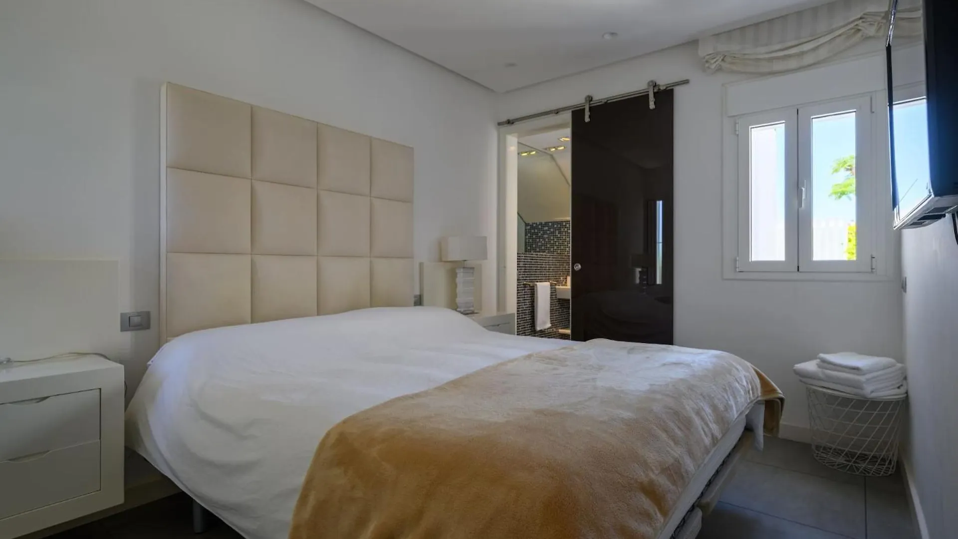 Farovela Suites Pasito Blanco 0*,  Španělsko
